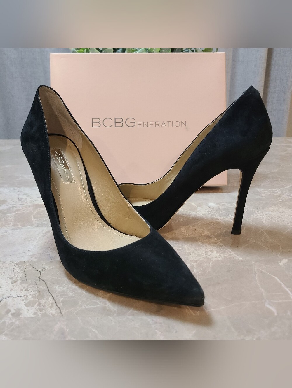 BCBG Suede Stiletto Size7.5